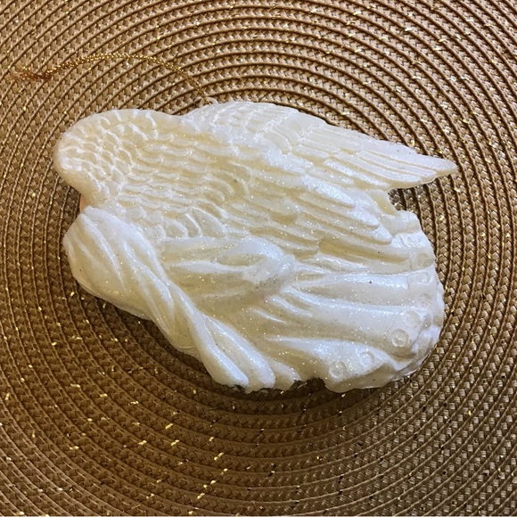 Plastic blow mold angel ornament - Picture 5 of 5